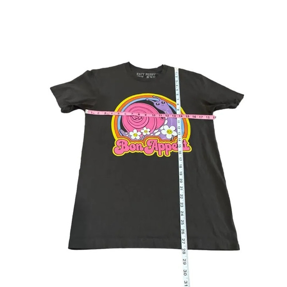 EUC Katy Perry play Bon Appetit black tee  2021 Medium - Picture 4 of 5